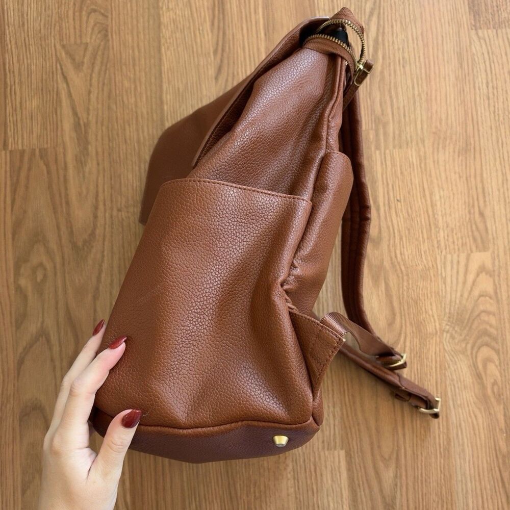 Freshly Picked Convertible Classic Diaper Bag ll Backpack Cognac Brown Leather - Picture 6 of 16